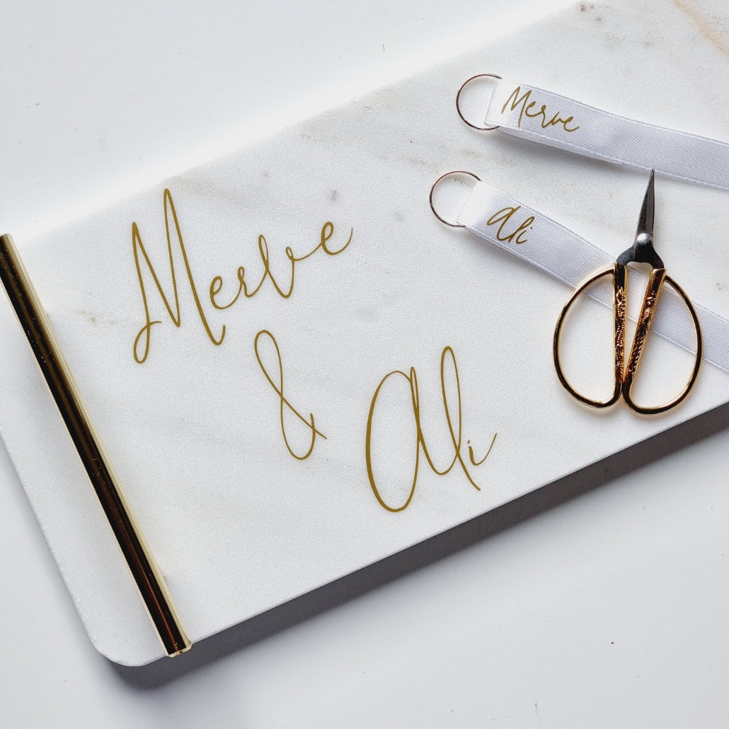 Engagement set